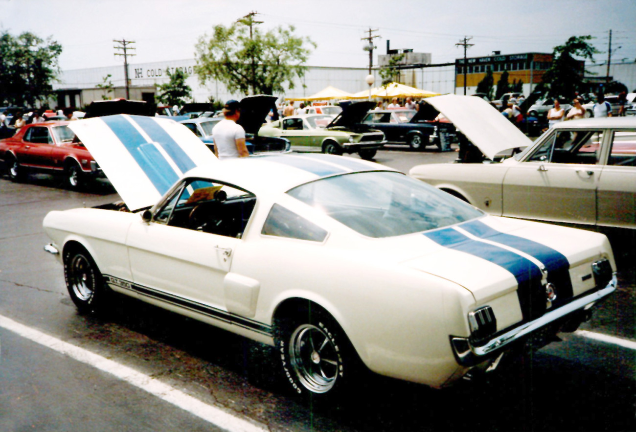 1966 Shelby GT350 Mustang Wimbledon White